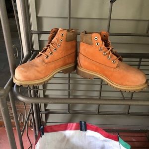 Boy youth timberlands
